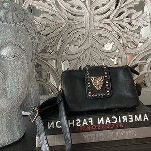 Black Leopard Cross Body Clutch